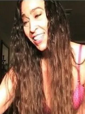 I play with my pussy and get guys off all day